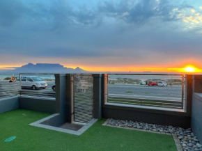  Seacrest Luxury Beachfront Apartment - Blouberg Beach  Блоуберг